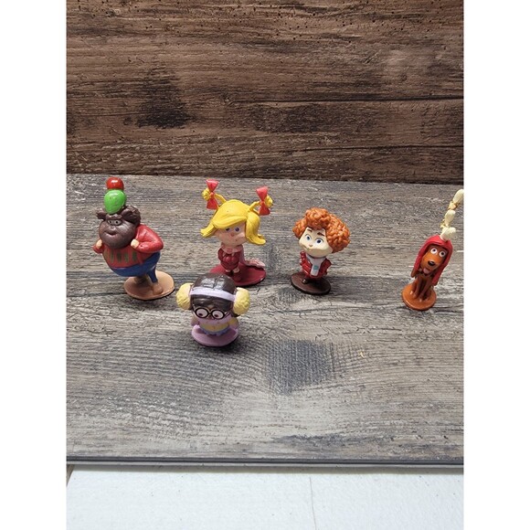 Dr Seuss The Grinch Movie Lot of 5 Who-Ville Figurines Collection Set Christmas - Picture 1 of 4